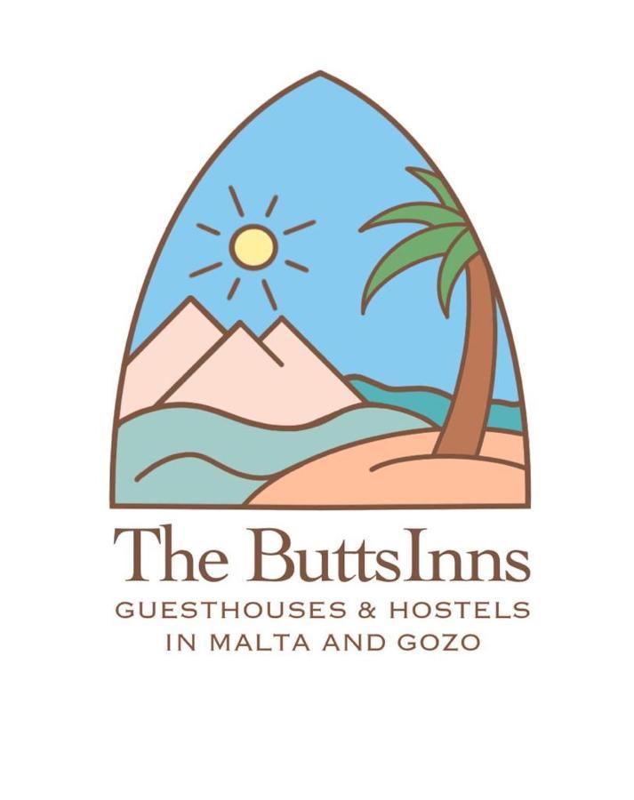Butts Inn Dorm Виктория Екстериор снимка